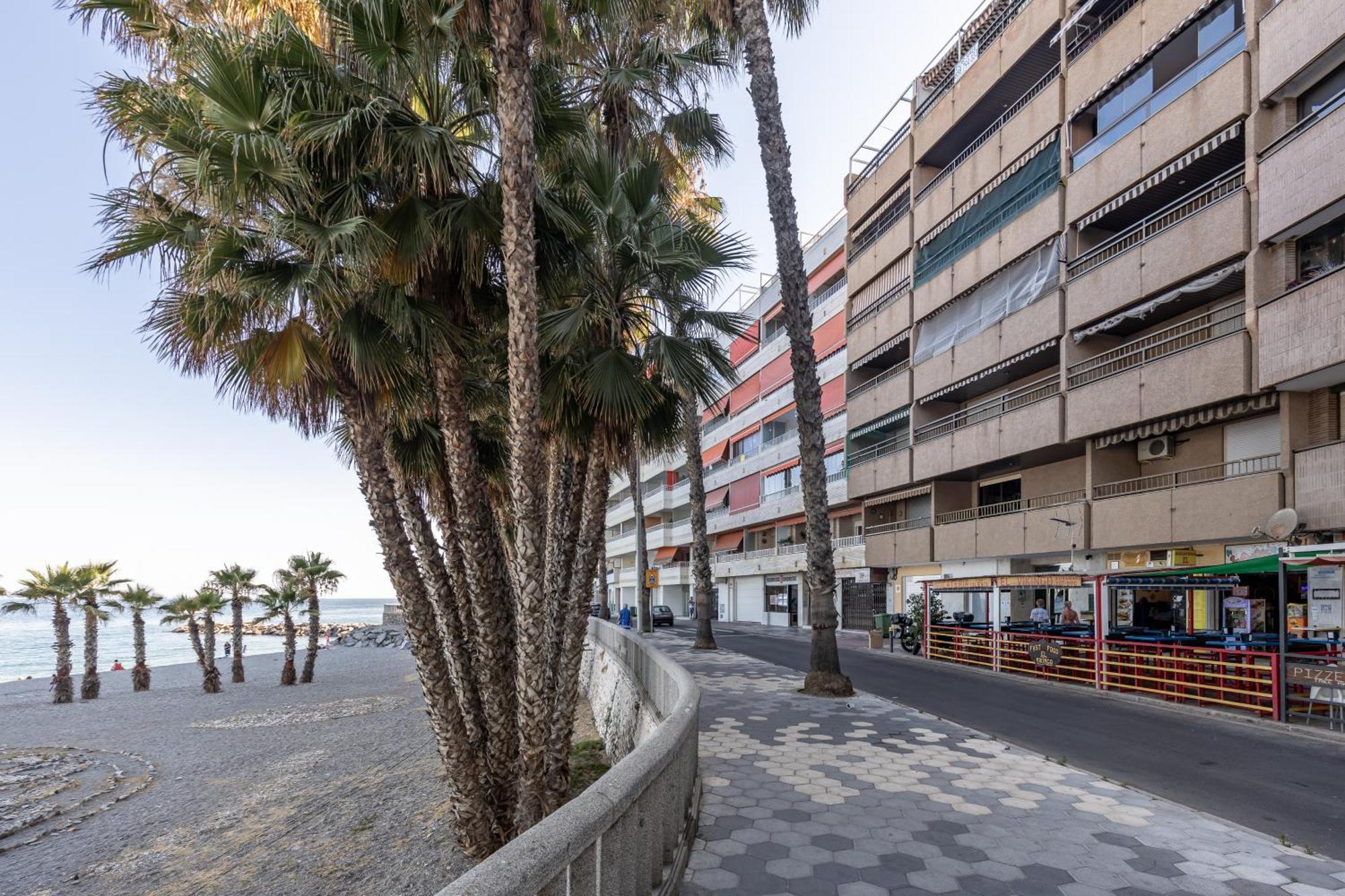 Atico Primera Linea De Playa Almunecar Exterior photo